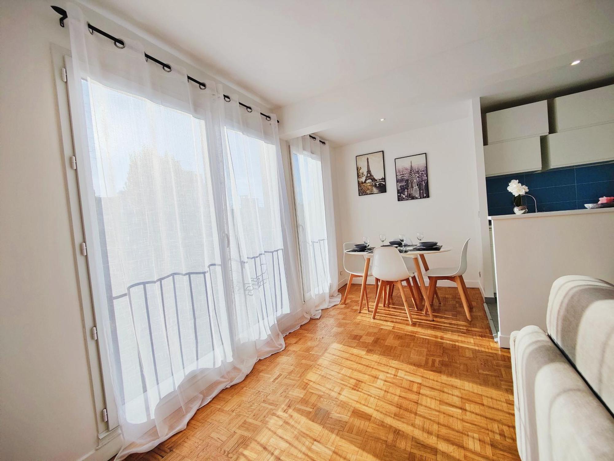 Apartamento Metro A 2 Minutes Paris Centre Le Marais Romainville Exterior foto