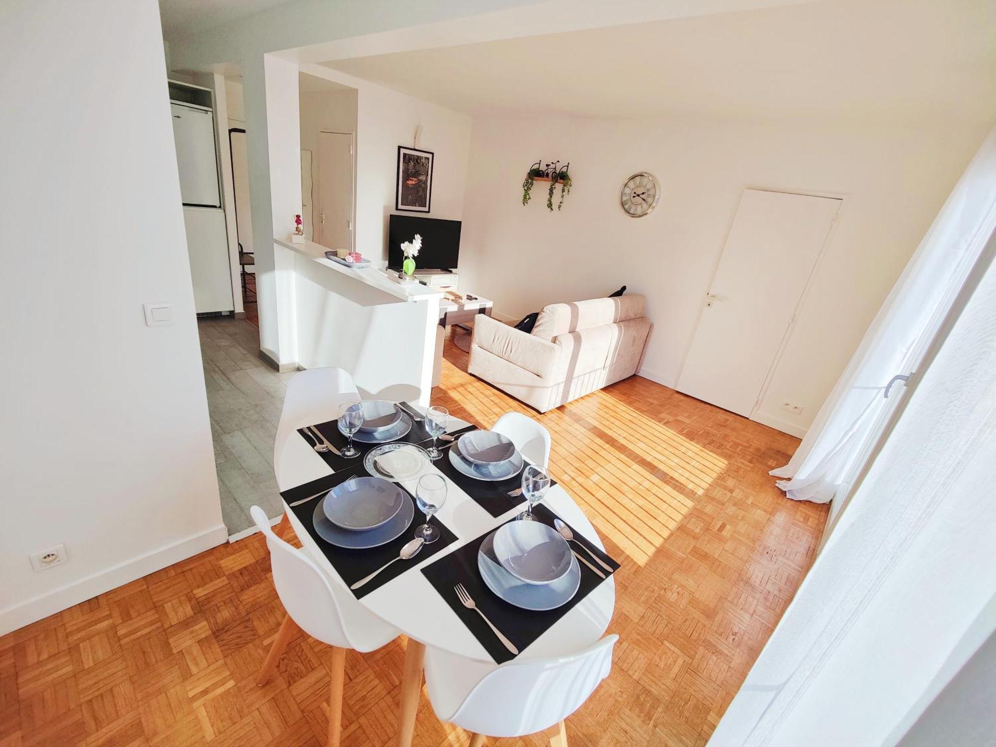 Apartamento Metro A 2 Minutes Paris Centre Le Marais Romainville Exterior foto