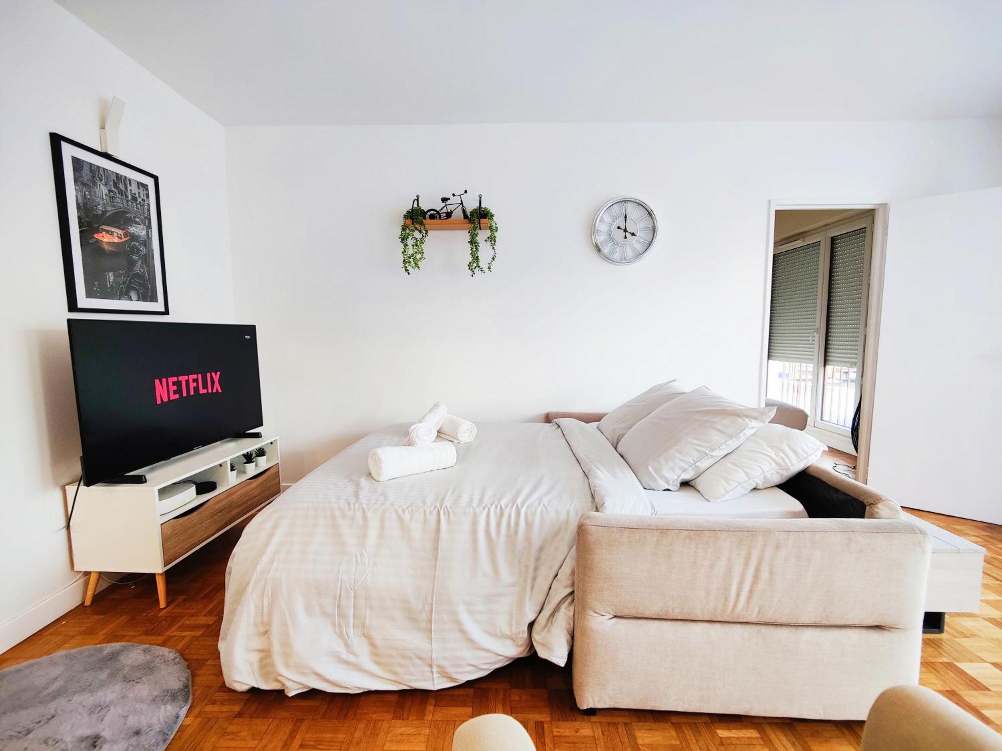 Apartamento Metro A 2 Minutes Paris Centre Le Marais Romainville Exterior foto