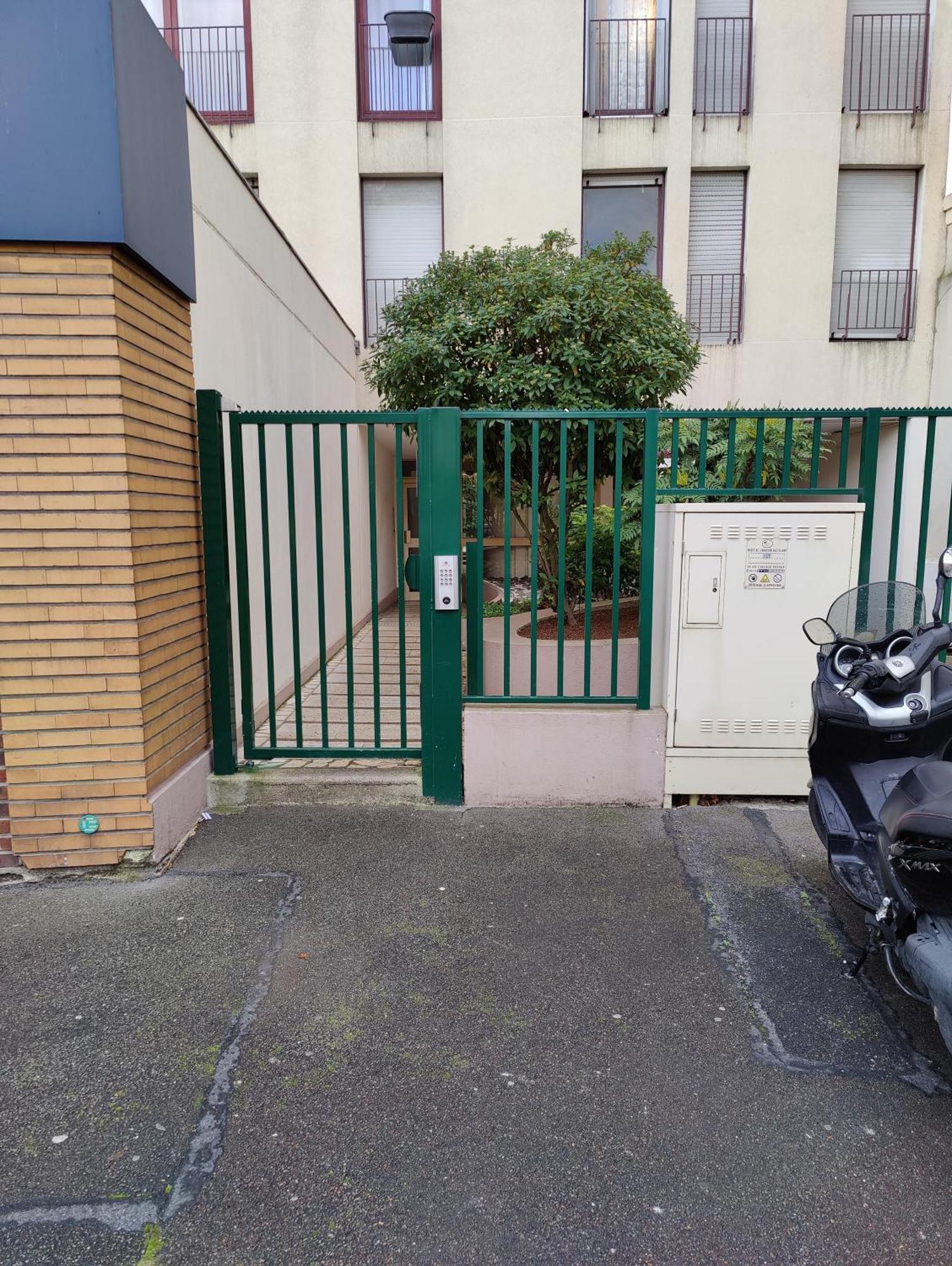 Apartamento Metro A 2 Minutes Paris Centre Le Marais Romainville Exterior foto
